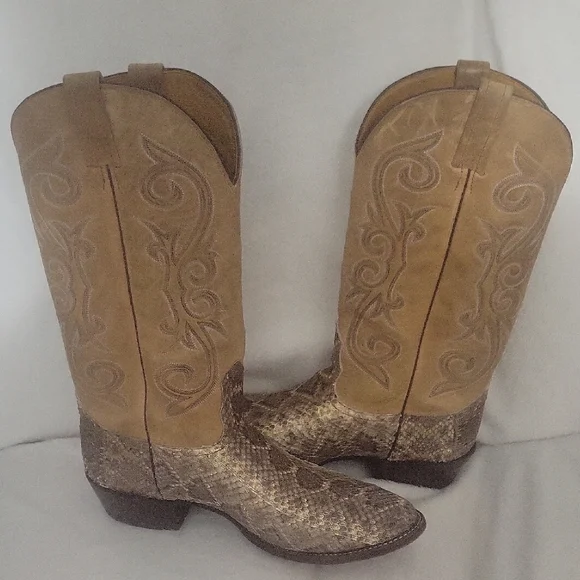 Nocona Boots Men's or ladies Diamondback Rattla SNAKE Western Boots🐍 - Picture 2 of 9